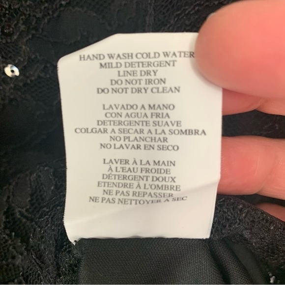 Women’s Juniors Reign On Black Lace Sequins Dress Size Large NWT - Picture 10 of 10